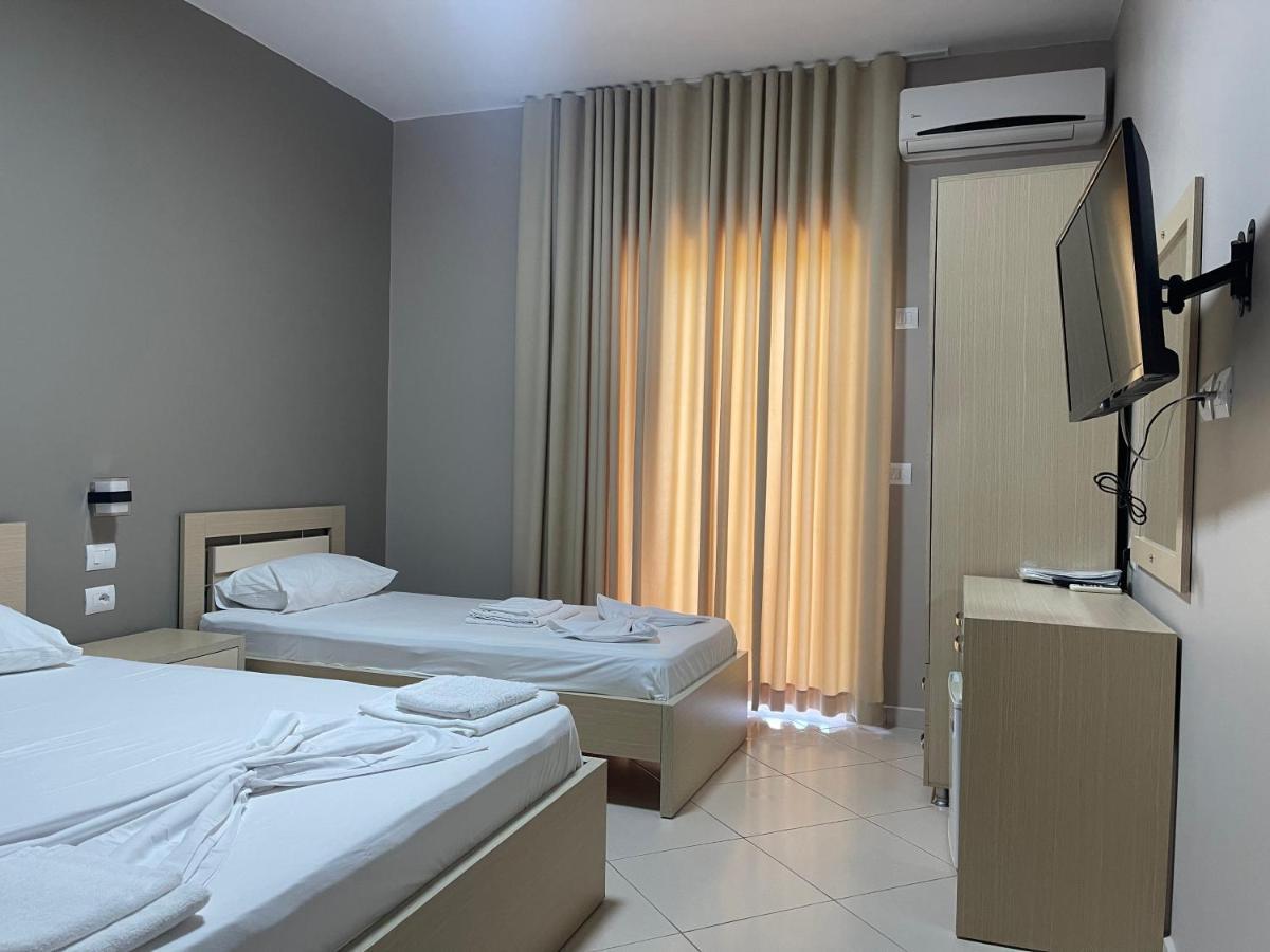 Season Inn Дхерми Экстерьер фото