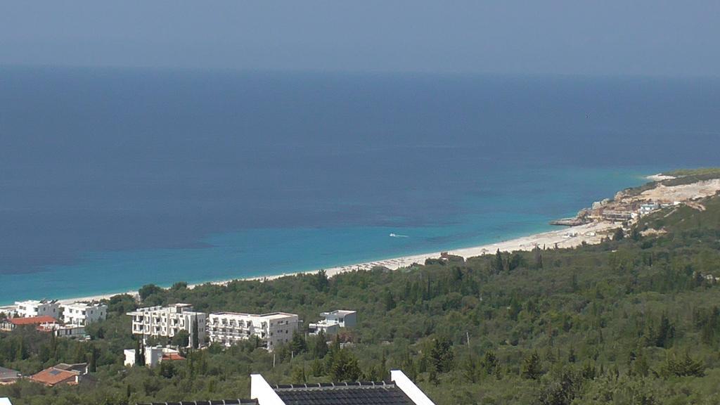 Season Inn Дхерми Экстерьер фото