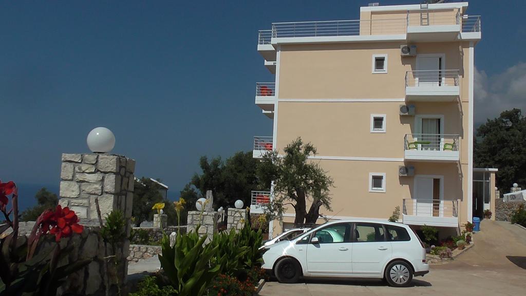 Season Inn Дхерми Экстерьер фото