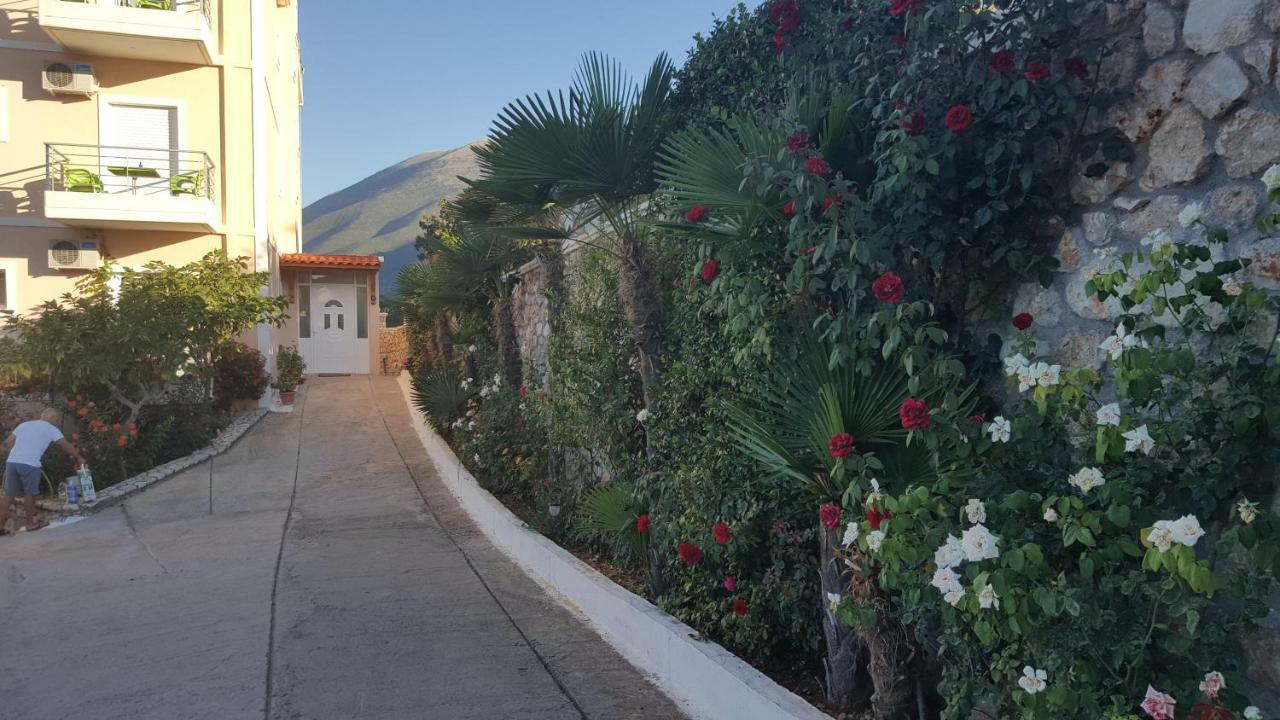 Season Inn Дхерми Экстерьер фото